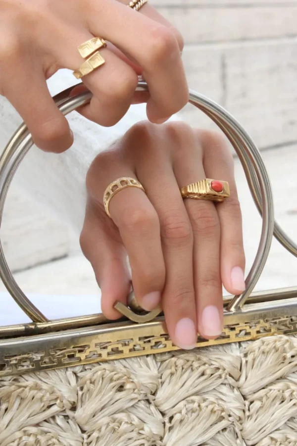Discount Anello Villa Malaparte in Argento Placcato Oro con Corallo Anelli