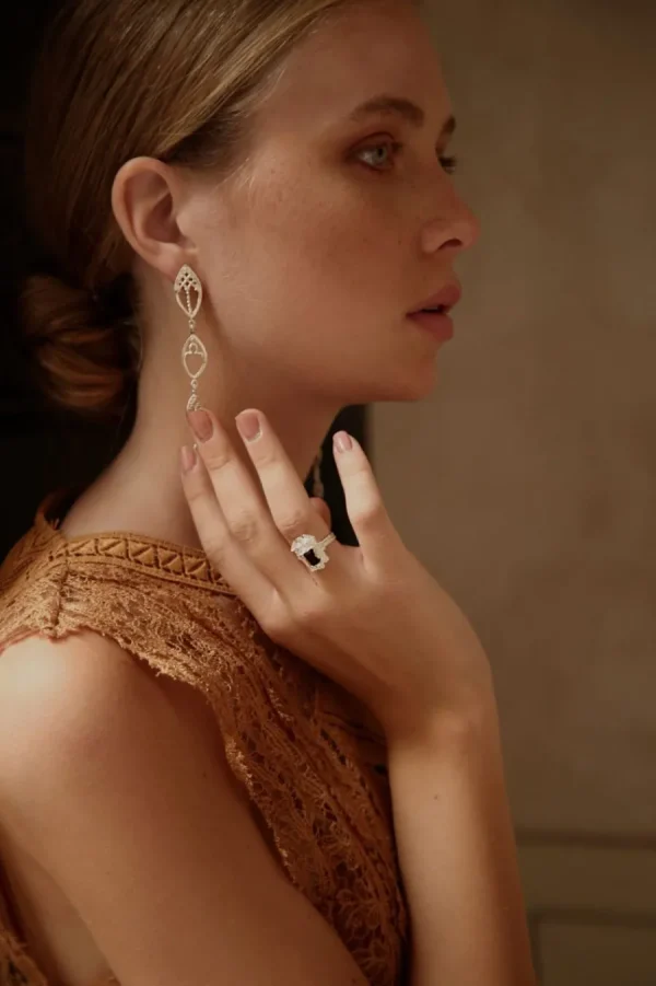 Outlet Anello Zuccari in Argento 925 con Granato Anelli