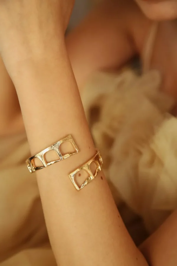 New Bracciale Contrarié Acquedotto Bronzo Placcato Oro Bracciali