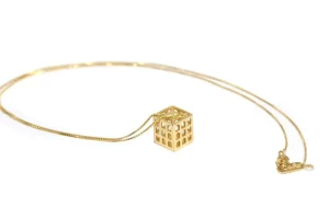 Best Ciondolo Colosseo Quadrato Argento 925 Placcato Oro Collane